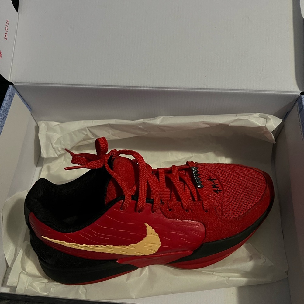 Nike Men's Red and Gold Athletic Shoes